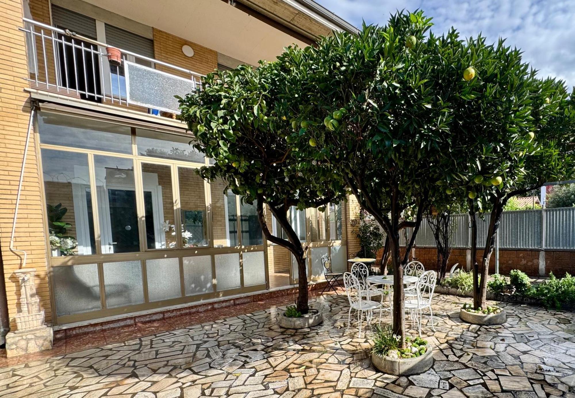 Fil Rouge Hotel Ciampino Exterior photo